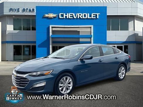 Used 2025 Chevrolet Malibu LT image 2