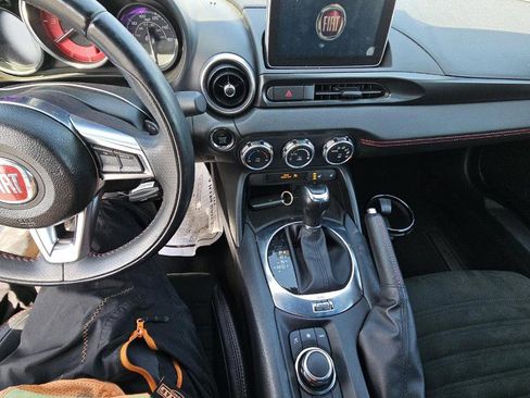 Used 2017 FIAT 124 Spider Abarth image 11