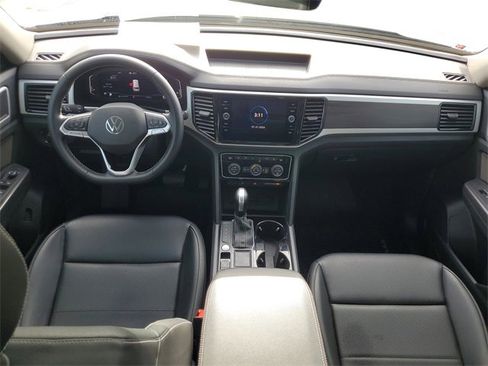 Certified 2023 Volkswagen Atlas SE w/ Panoramic Sunroof Package image 20