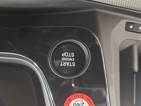 Used 2024 Porsche Cayenne image 18