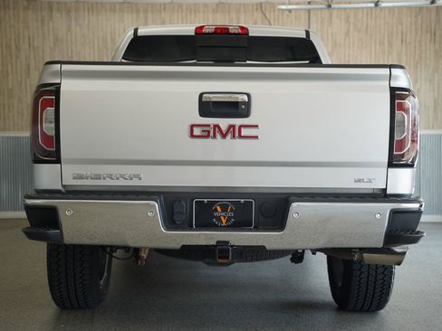 Used 2018 GMC Sierra 1500 SLT AWD/4WD image 9