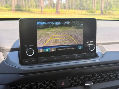 Used 2024 Honda Accord EX image 18