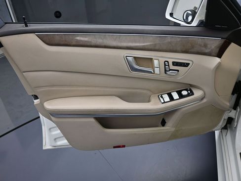 Used 2014 Mercedes-Benz E 350 Sedan image 13