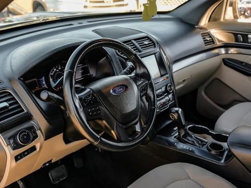 Used 2019 Ford Explorer XLT w/ Equipment Group 201A image 21