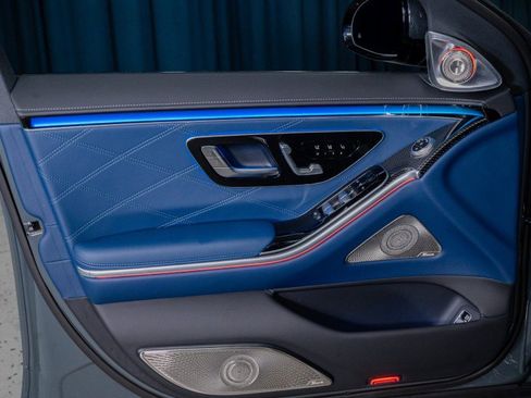 New 2026 Mercedes-Benz S 63 AMG S image 13