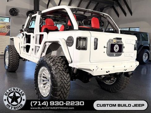 Used 2025 Jeep Wrangler Unlimited Rubicon AWD/4WD image 18