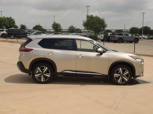 Certified 2023 Nissan Rogue Platinum FWD image 4