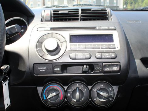 Used 2007 Honda Fit Sport image 13