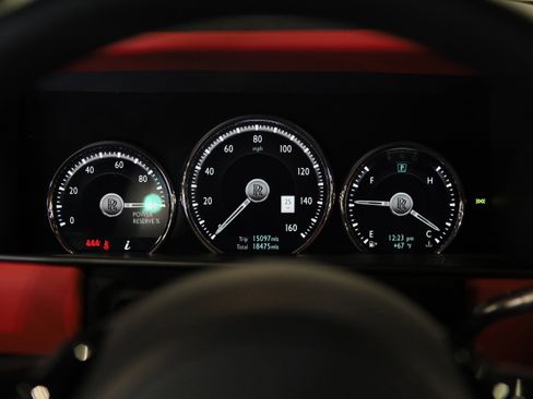Used 2023 Rolls-Royce Cullinan AWD/4WD image 22
