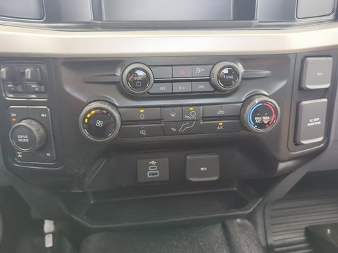 New 2025 Ford F250 XL w/ FX4 Off-Road Package image 24