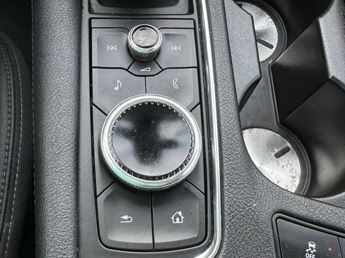 Used 2023 Cadillac XT6 Luxury FWD image 30