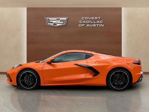 Used 2024 Chevrolet Corvette Stingray Premium Cpe w/ Battery Protection Package RWD image 2