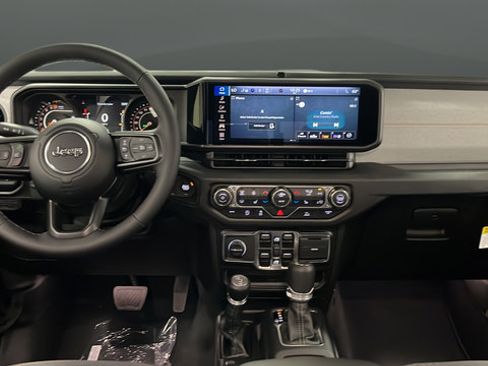 New 2026 Jeep Gladiator Sport AWD/4WD image 11