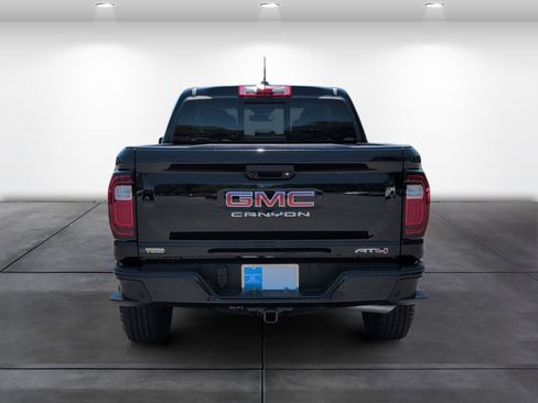 Used 2025 GMC Canyon AT4 w/ Technology Plus Package AWD/4WD image 7