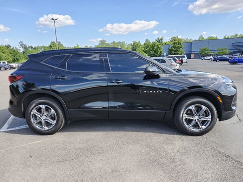 Used 2024 Chevrolet Blazer LT w/ Convenience Package FWD image 17