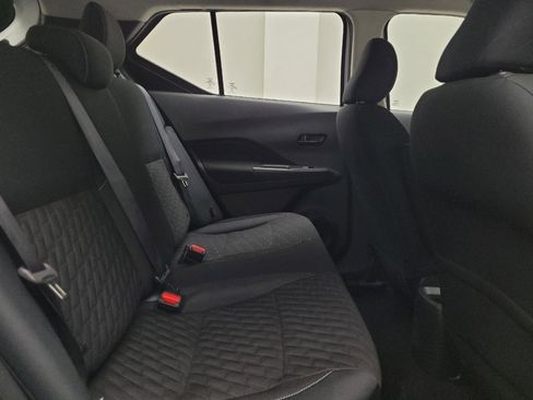 Used 2022 Nissan Kicks S FWD image 19