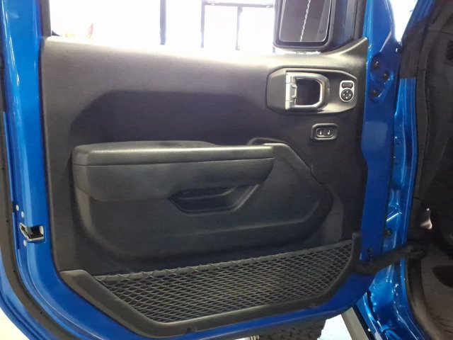 Used 2025 Jeep Wrangler Unlimited Sport AWD/4WD image 12