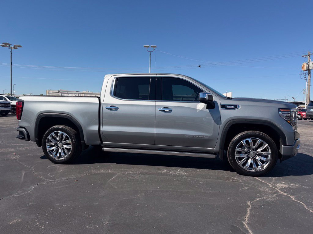 Used 2026 GMC Sierra 1500 Denali w/ Denali Reserve Package AWD/4WD image 4