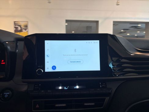 Used 2025 Toyota Camry LE image 21