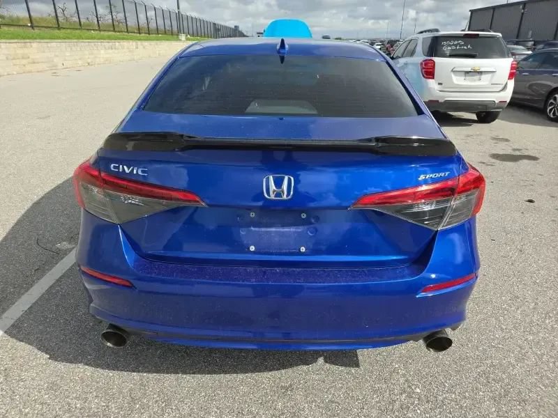 Used 2023 Honda Civic Sport image 3