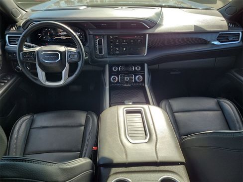 Certified 2023 GMC Yukon Denali image 21