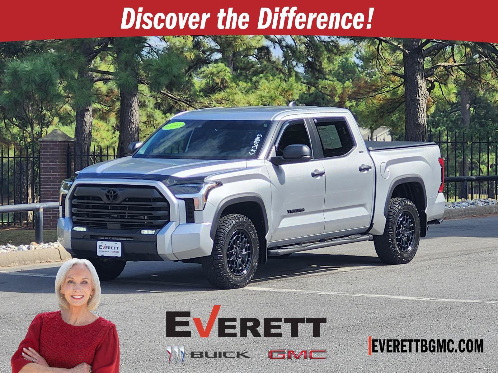 Used 2025 Toyota Tundra SR5 AWD/4WD image 1
