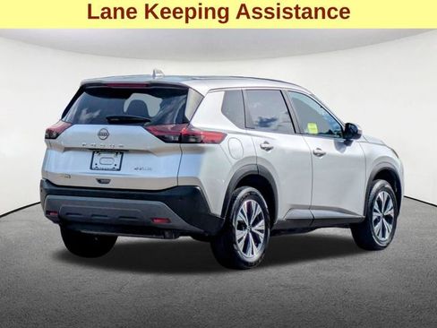 Used 2023 Nissan Rogue SV image 5