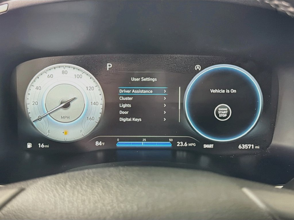 Used 2022 Hyundai Santa Fe SEL w/ Convenience Package FWD image 16