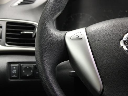 Used 2014 Nissan Sentra S FWD image 19