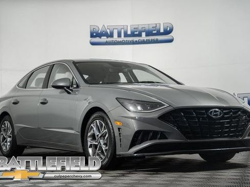 Used 2023 Hyundai Sonata SEL image 1