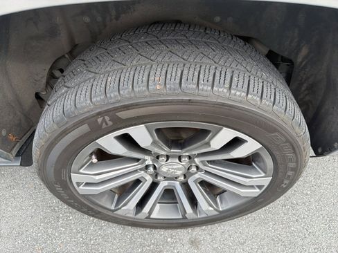 Used 2019 GMC Yukon XL Denali w/ Denali Ultimate Package image 8