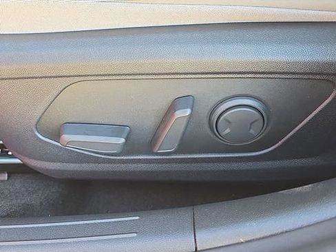 New 2026 Hyundai Elantra Limited image 42