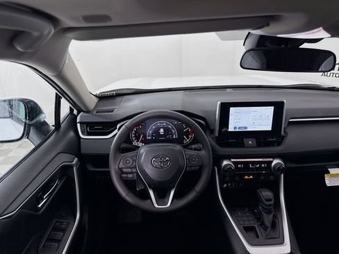 New 2025 Toyota RAV4 XLE image 21