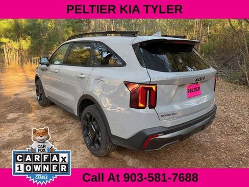 Used 2025 Kia Sorento SX image 10