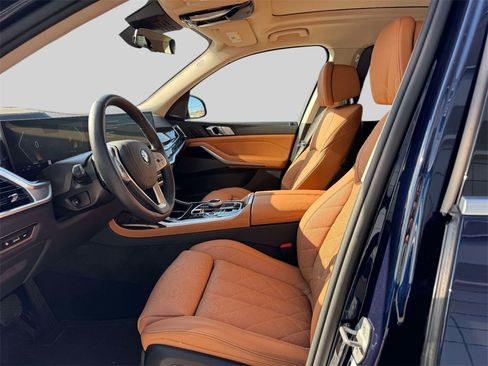 Certified 2026 BMW X7 xDrive40i w/ Executive Package image 11
