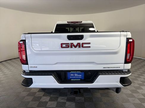 Used 2020 GMC Sierra 3500 Denali w/ Denali Ultimate Package AWD/4WD image 6