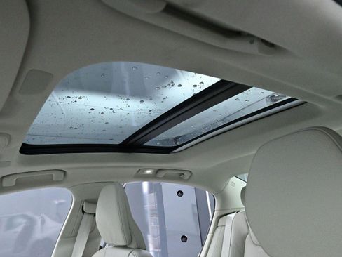 Used 2025 Volvo S60 B5 Plus w/ Protection Package Premier image 27