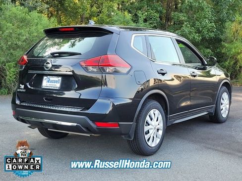 Used 2018 Nissan Rogue S image 3