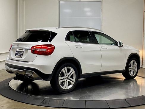 Used 2019 Mercedes-Benz GLA 250 4MATIC image 9
