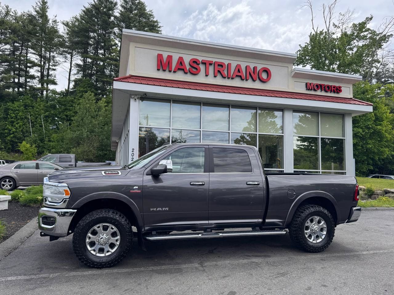 Used 2019 RAM 3500 Laramie AWD/4WD image 9