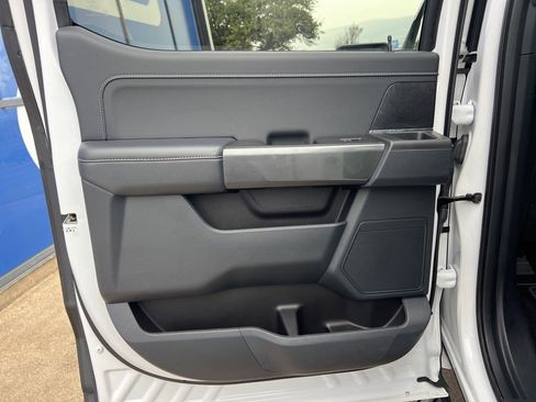 Used 2022 Ford F150 XLT w/ Equipment Group 302A High image 17