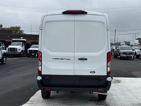 New 2026 Ford Transit 250 148 Medium Roof w/ Load Area Protection Package RWD image 4