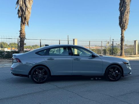 Used 2025 Honda Accord Sport image 5