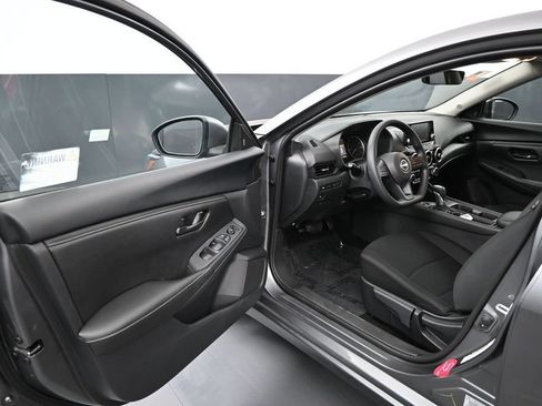 Used 2025 Nissan Sentra S FWD image 5