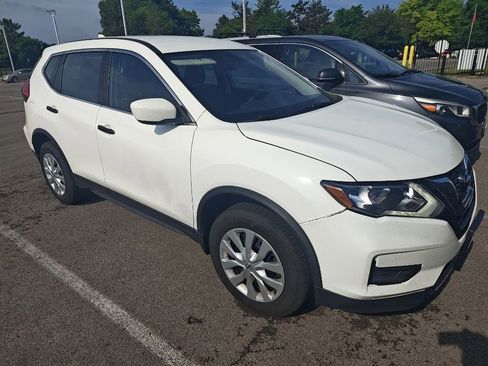 Used 2017 Nissan Rogue S AWD/4WD image 3