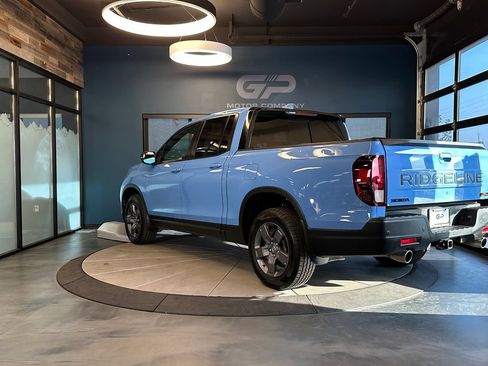 Used 2024 Honda Ridgeline TrailSport image 5
