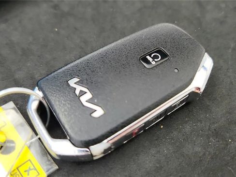 Used 2023 Kia Sportage SX image 21