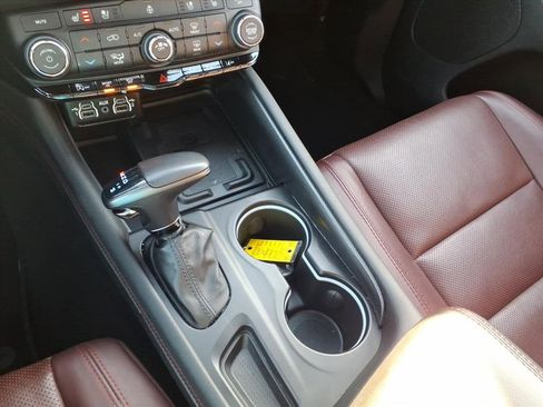 Certified 2024 Dodge Durango GT image 18