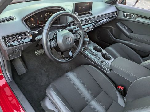 Used 2025 Honda Civic Sport image 17