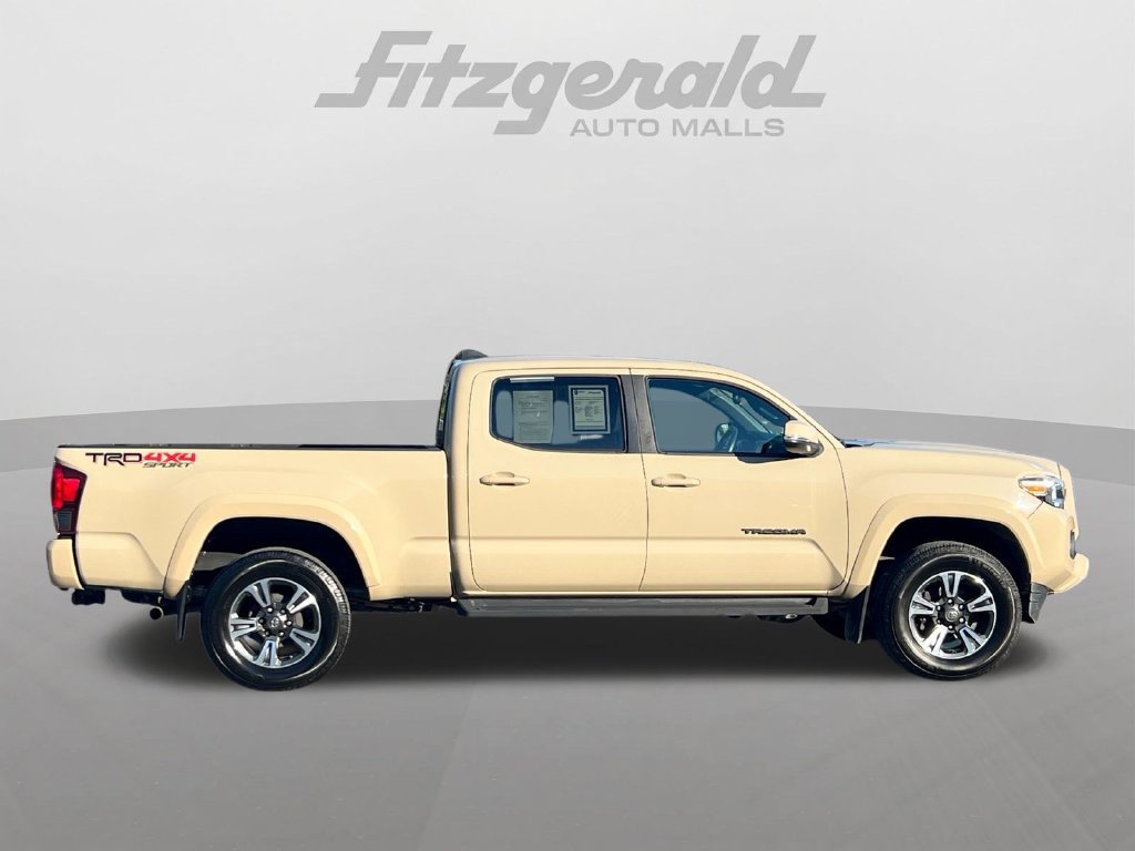 Used 2019 Toyota Tacoma TRD Sport AWD/4WD image 13